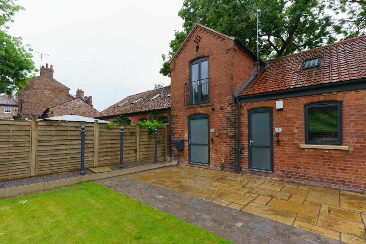 City Apartments - Monkbar Mews York Bagian luar foto